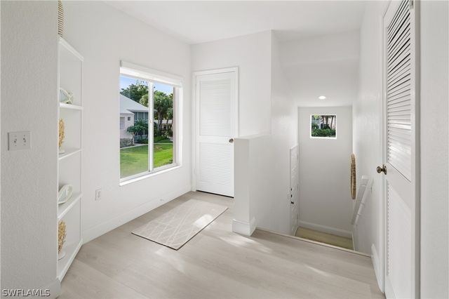 784 Willowbrook DR 607, Naples, FL 34108