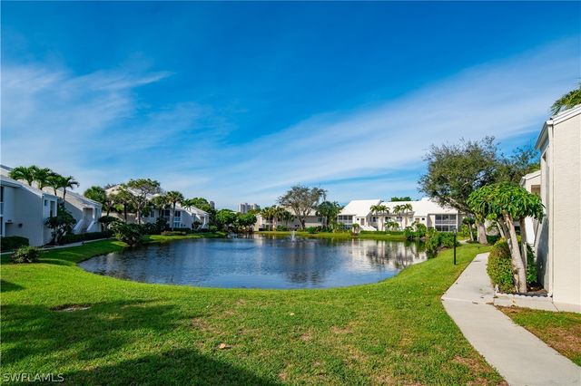 784 Willowbrook DR 607, Naples, FL 34108