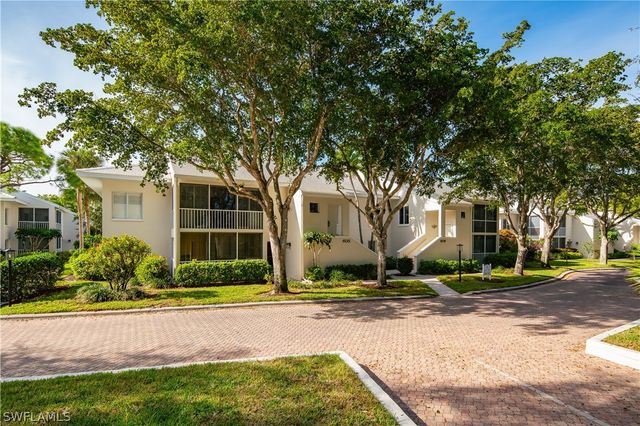 784 Willowbrook DR 607, Naples, FL 34108