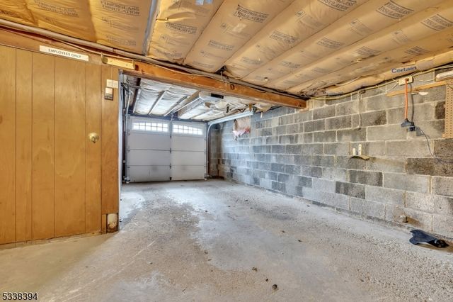 12 Spruce Dr, Green Twp., NJ 07821