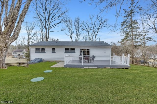 12 Spruce Dr, Green Twp., NJ 07821