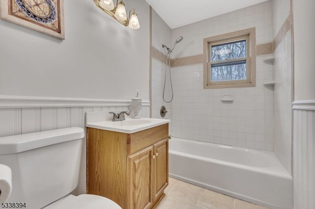 12 Spruce Dr, Green Twp., NJ 07821
