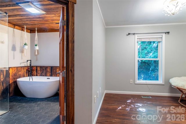 142 Blake Drive, Canton, NC 28716