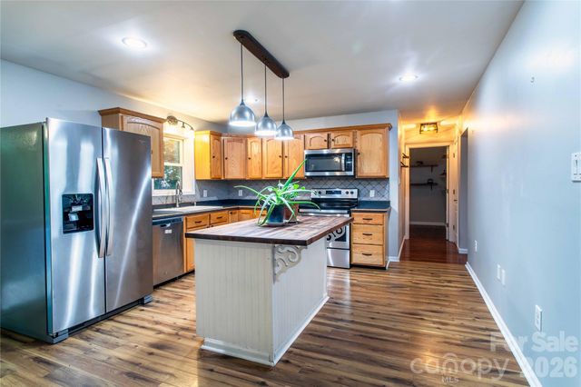 142 Blake Drive, Canton, NC 28716