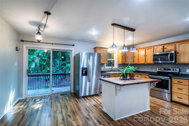 142 Blake Drive, Canton, NC 28716