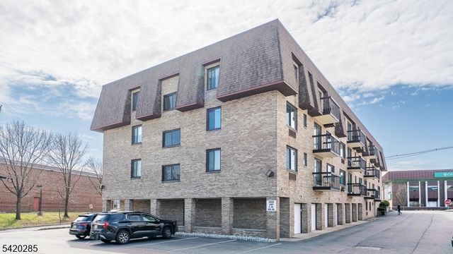 190 MORRIS AVENUE 3B, Springfield Twp., NJ 07081