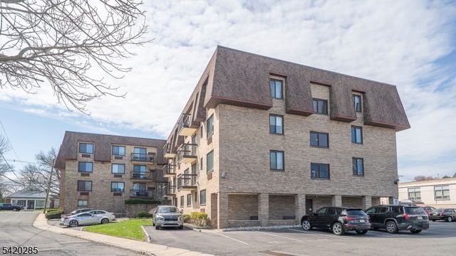 190 MORRIS AVENUE 3B, Springfield Twp., NJ 07081