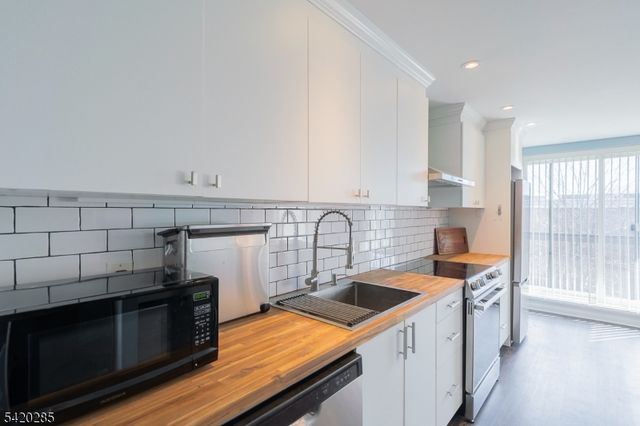 190 MORRIS AVENUE 3B, Springfield Twp., NJ 07081