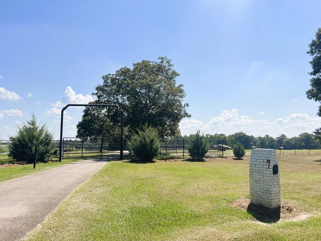 4914 Hwy 13, Lumberton, MS 39455