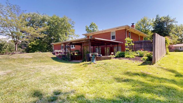 3155 Nester Hill Road, Newburgh, IN 47630