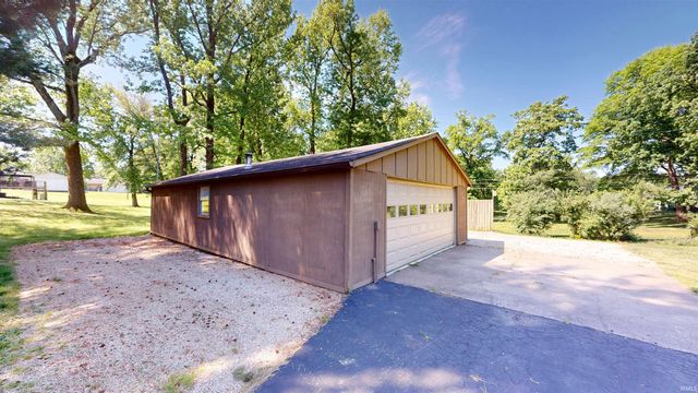 3155 Nester Hill Road, Newburgh, IN 47630