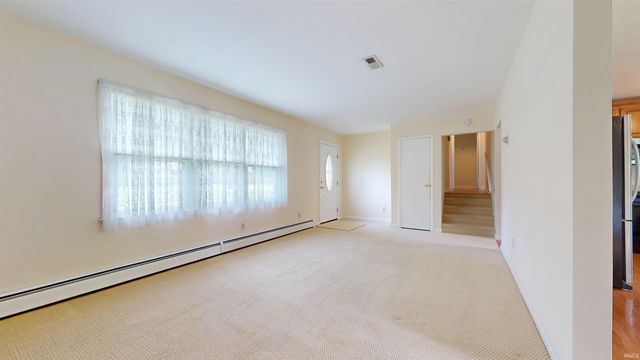 3155 Nester Hill Road, Newburgh, IN 47630