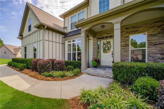 10 Altar Rock Court NE, Cartersville, GA 30121