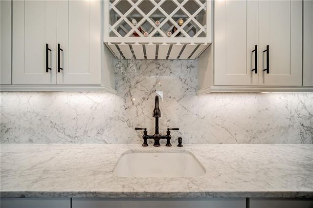 10 Altar Rock Court NE, Cartersville, GA 30121