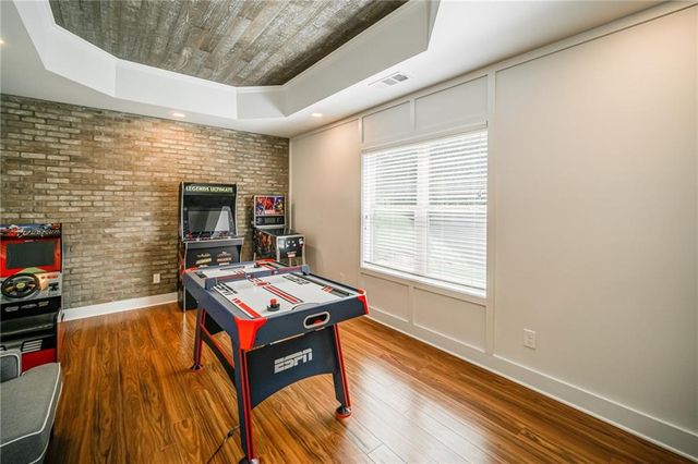 10 Altar Rock Court NE, Cartersville, GA 30121
