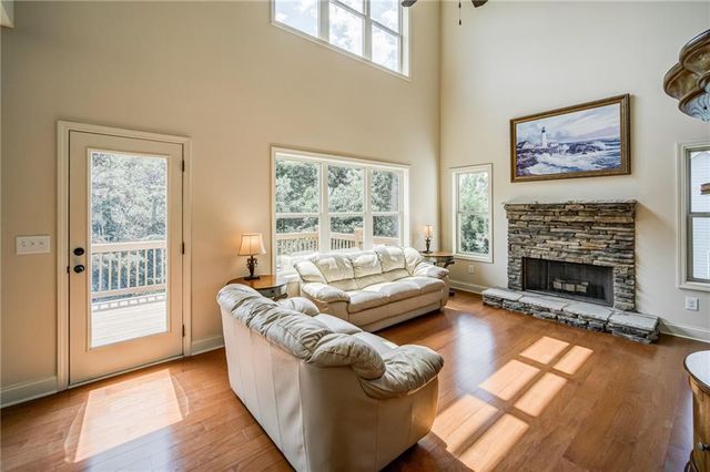 10 Altar Rock Court NE, Cartersville, GA 30121