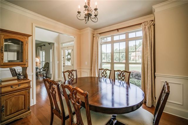 10 Altar Rock Court NE, Cartersville, GA 30121