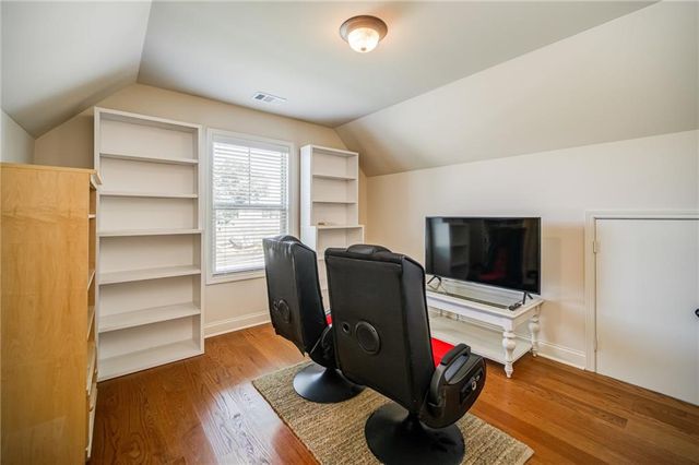 10 Altar Rock Court NE, Cartersville, GA 30121