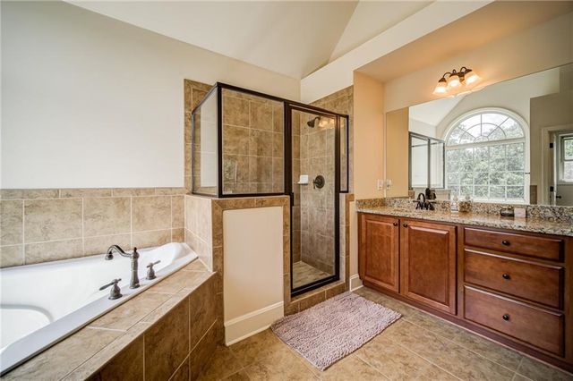 10 Altar Rock Court NE, Cartersville, GA 30121