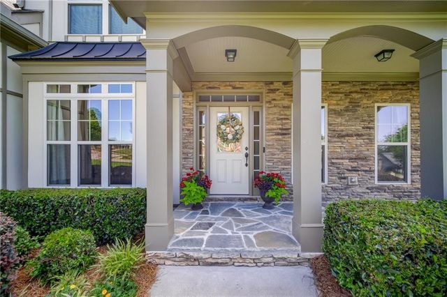 10 Altar Rock Court NE, Cartersville, GA 30121