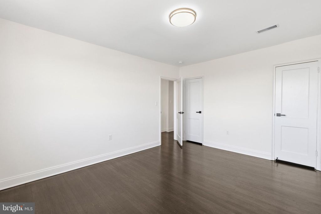 Image 11 of property listing at 5428 ADDINGTON RD, Baltimore, MD 21229