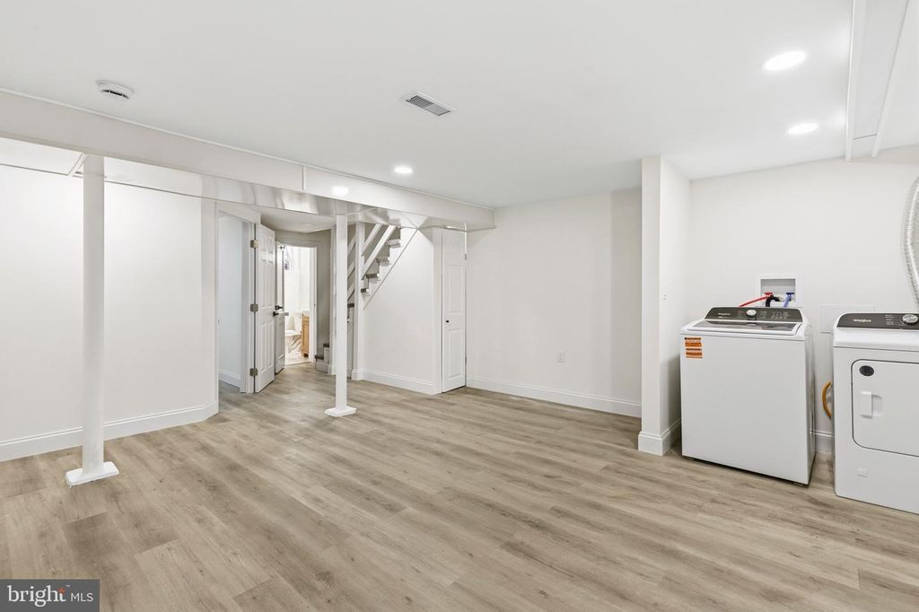 Image 20 of property listing at 5428 ADDINGTON RD, Baltimore, MD 21229