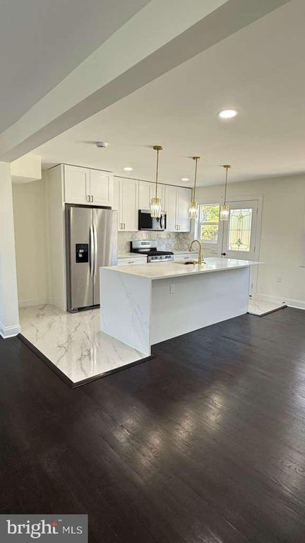 Image 9 of property listing at 5428 ADDINGTON RD, Baltimore, MD 21229