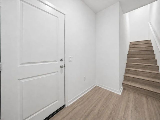 9425 N Sepulveda Blvd. 4, North Hills, CA 91343