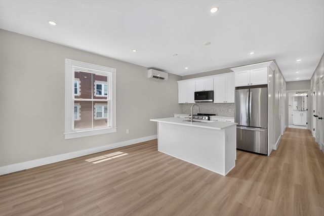 533 Washington Street 3, Boston, MA 02124