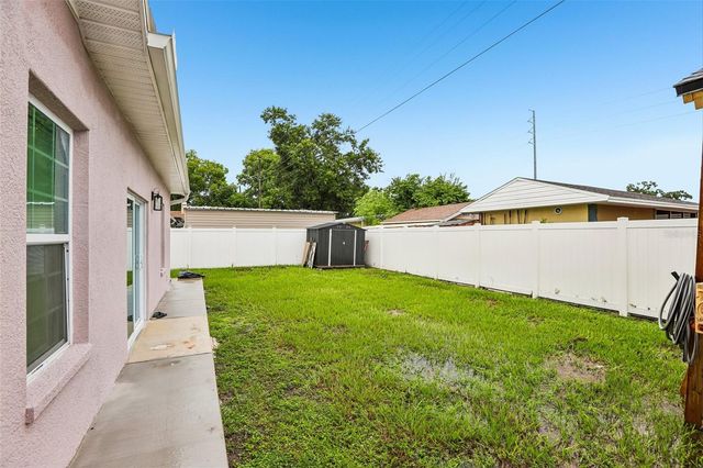 2703 AUBURN AVENUE W, Tampa, FL 33614