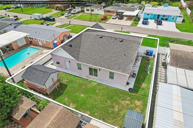 2703 AUBURN AVENUE W, Tampa, FL 33614