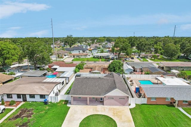 2703 AUBURN AVENUE W, Tampa, FL 33614