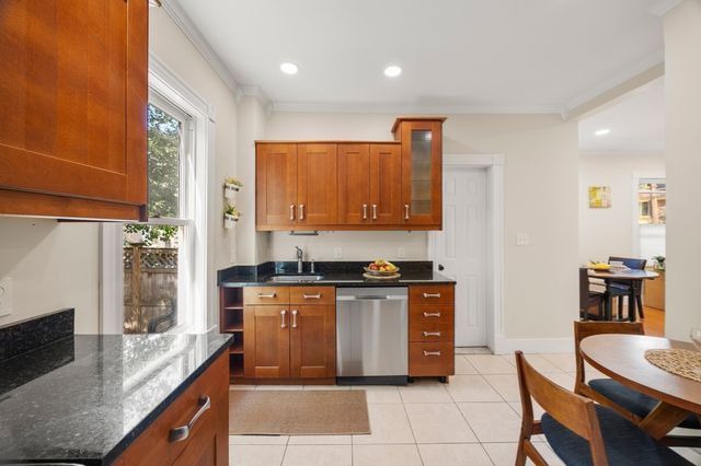96 School St 96, Somerville, MA 02143