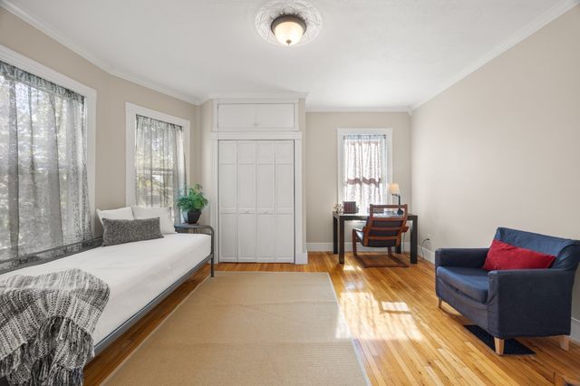 96 School St 96, Somerville, MA 02143