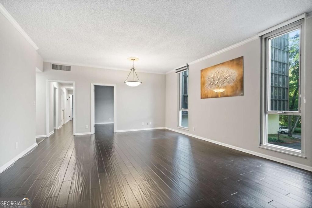 3060 Pharr Court North NW 114, Atlanta, GA 30305 — photo 4