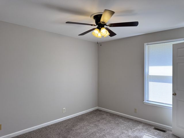 438 Kelsey Dr, Clarksville, TN 37042