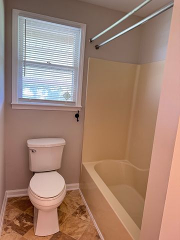 438 Kelsey Dr, Clarksville, TN 37042