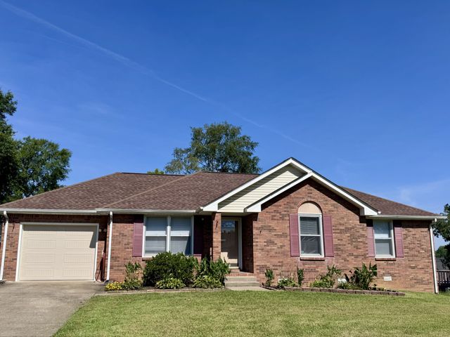 438 Kelsey Dr, Clarksville, TN 37042