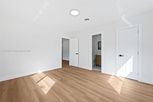 3221 Jackson Blvd, Fort Lauderdale, FL 33312