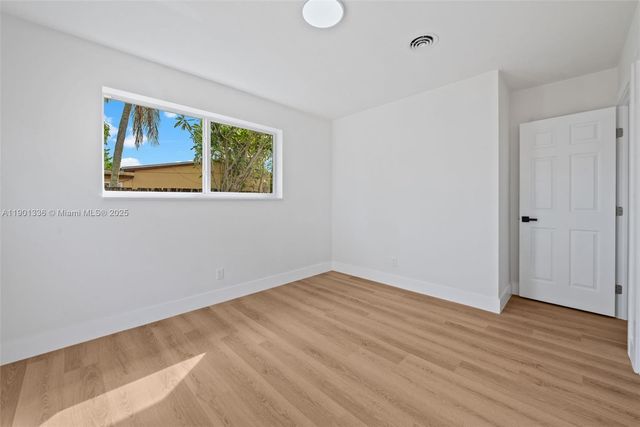 3221 Jackson Blvd, Fort Lauderdale, FL 33312