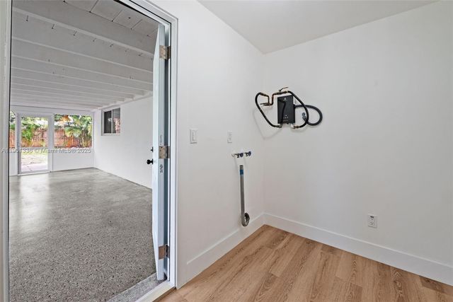 3221 Jackson Blvd, Fort Lauderdale, FL 33312