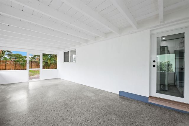 3221 Jackson Blvd, Fort Lauderdale, FL 33312