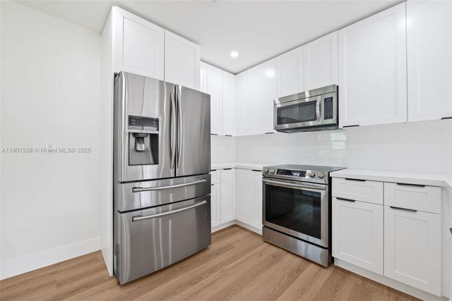 3221 Jackson Blvd, Fort Lauderdale, FL 33312