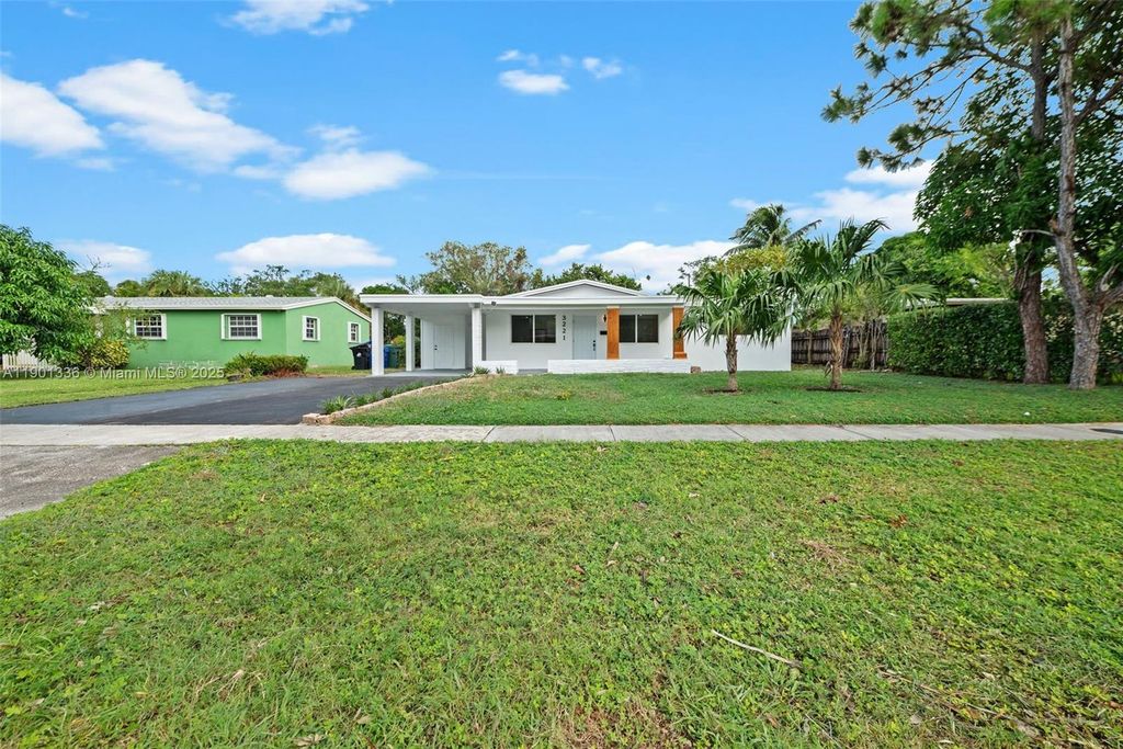 3221 Jackson Blvd, Fort Lauderdale, FL 33312