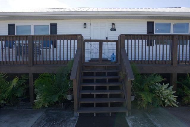 1007 77TH STREET E, Palmetto, FL 34221