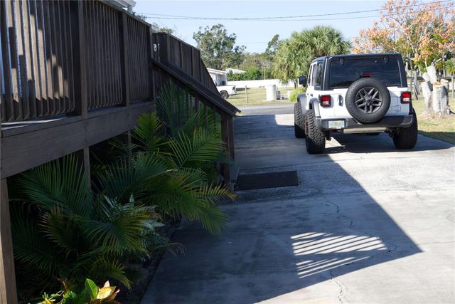 1007 77TH STREET E, Palmetto, FL 34221