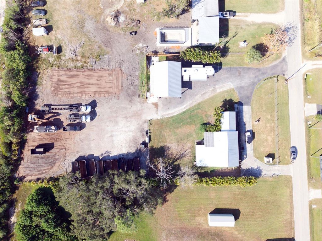 Image 26 of property listing at 1007 77TH STREET E, Palmetto, FL 34221