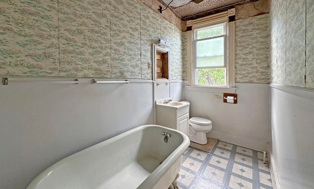 411 5th Avenue, Dayton, KY 41074