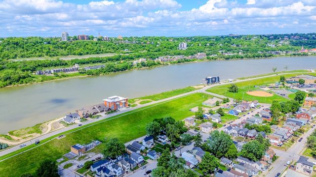 411 5th Avenue, Dayton, KY 41074