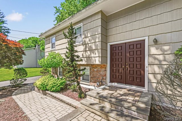 42 Sandy Brook Drive, Spring Valley, NY 10977